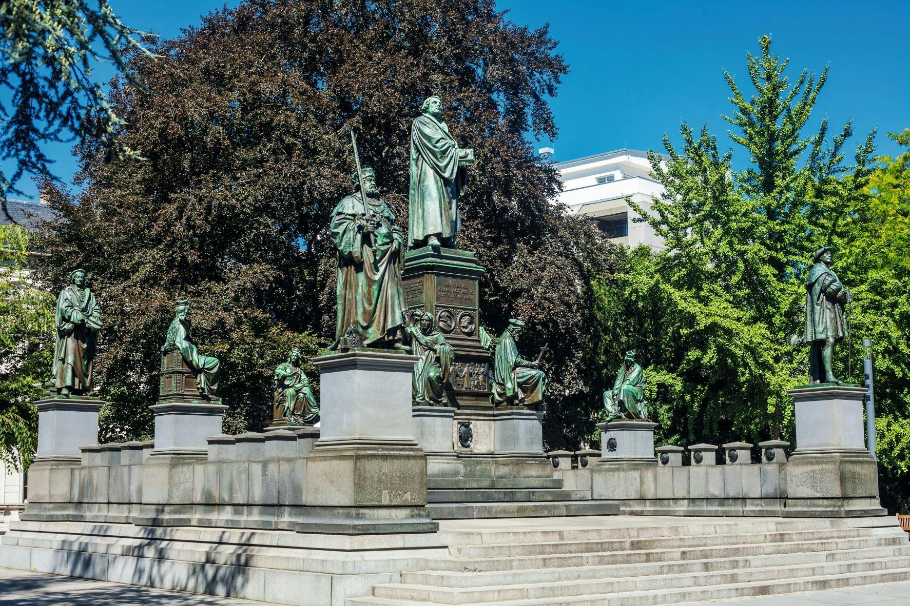 Walking tour of Worms