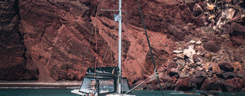 Santorini "hotspots" catamaran cruise with lunch or dinner