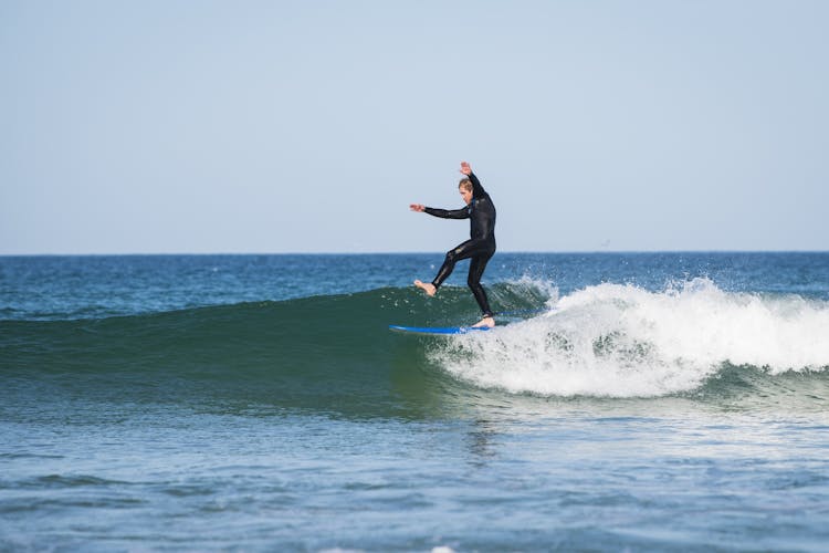 Beginners surf experience in Newquay