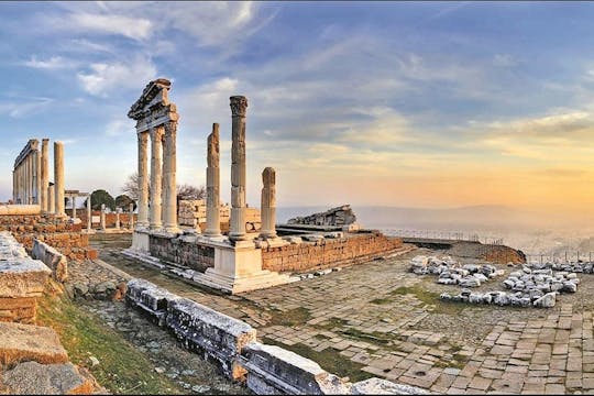 Pergamon guided tour from Izmir