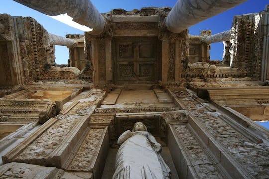 Ephesus guided tour from Izmir with lunch