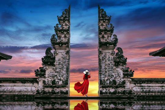 Bali zonsopgang poort hemel dagtour
