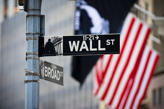 Visita a pé autoguiada por Wall Street de NY, Financial District e One World Trade Center