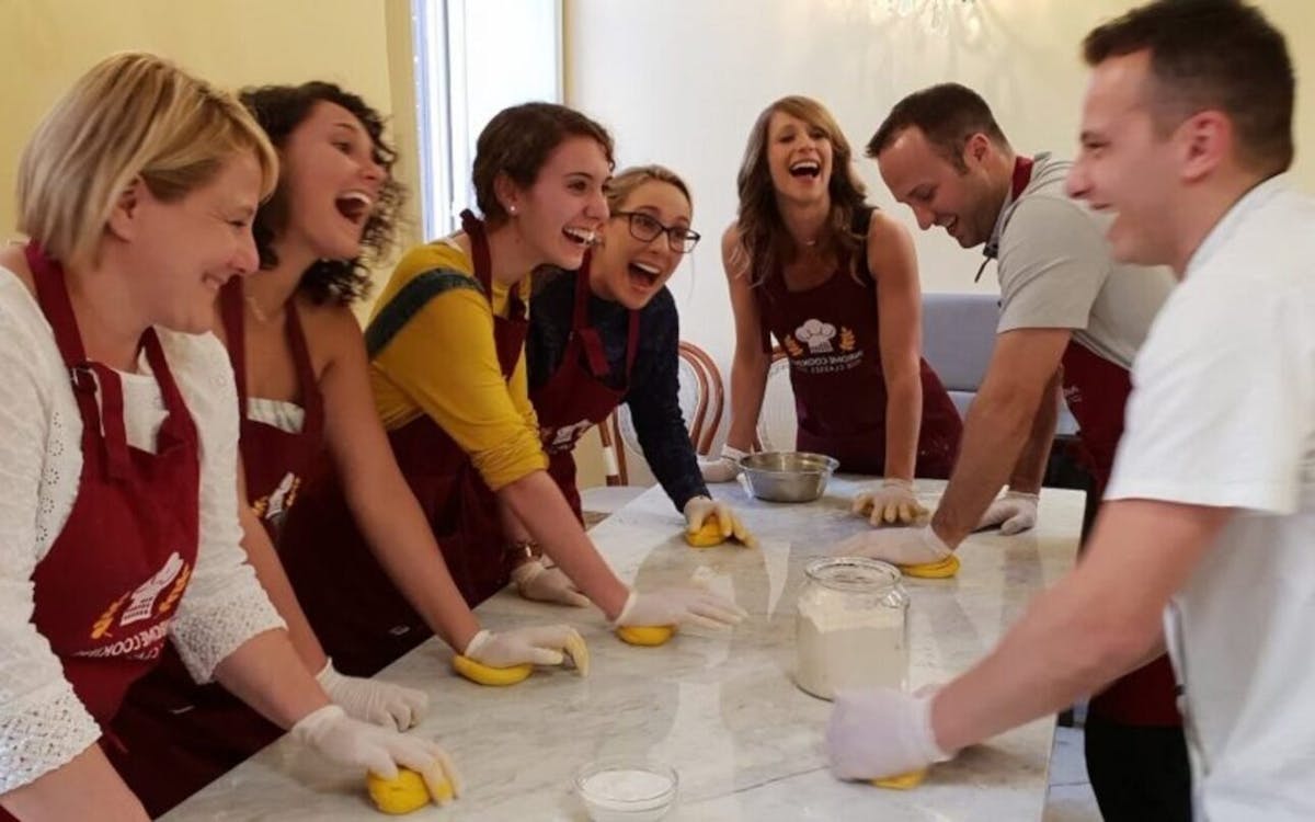 Pasta making and Tiramisù class in Rome