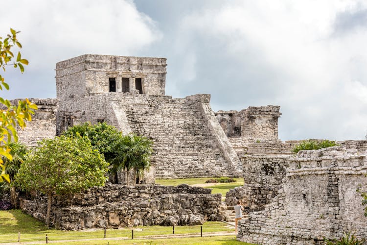 Guided Tour of Tulum and Visit to a Modern Maya Community