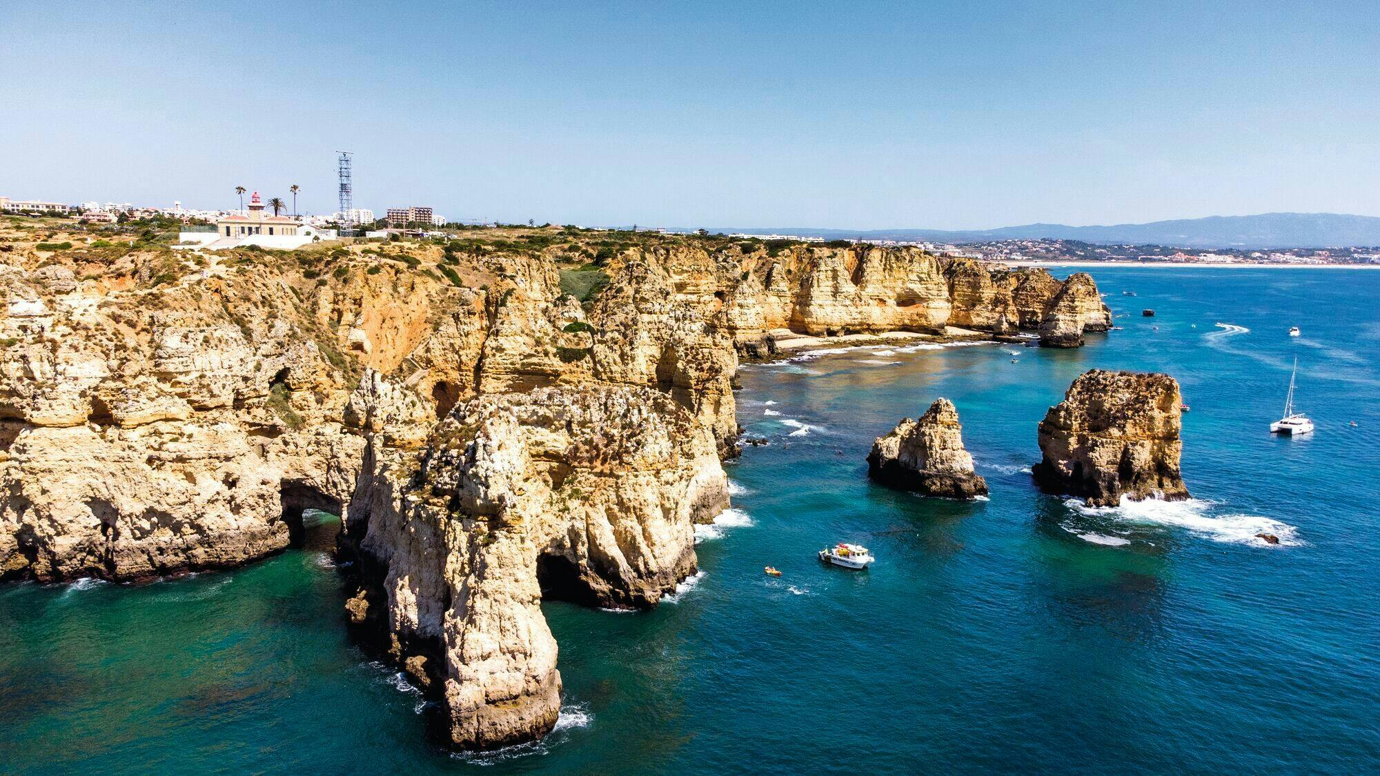 Tour premium por el oeste del Algarve en minibús