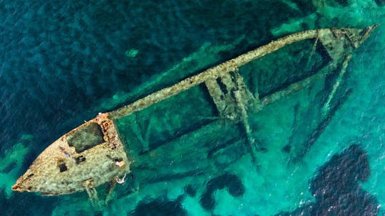 Wycieczka łodzią z Błękitnej Laguny na 3 wyspy Shipwreck z lunchem