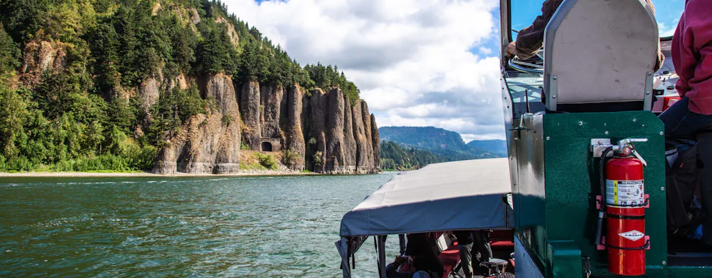 Portland city and Gorge waterfalls tour with Portland landmarks and Columbia River Gorge scenery
