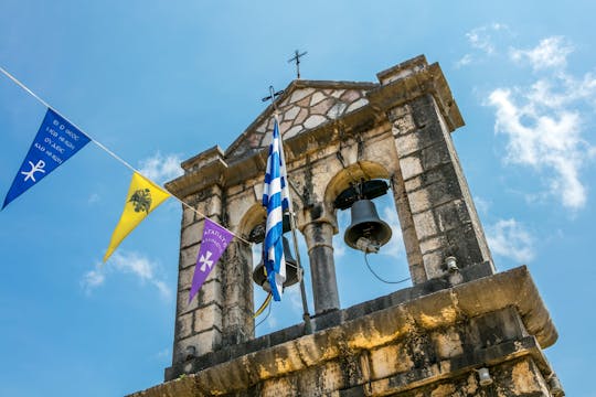 Noord-Corfu Tour met Kloosterbezoek en Traditionele Meze