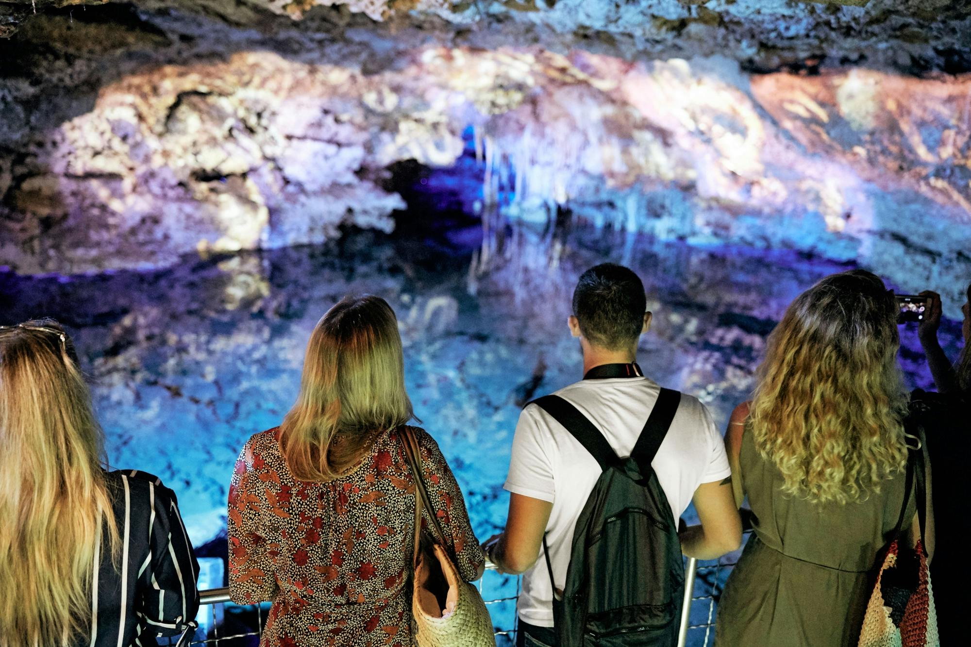 Guided Tour of Hams Caves & Dinosaurland Ticket