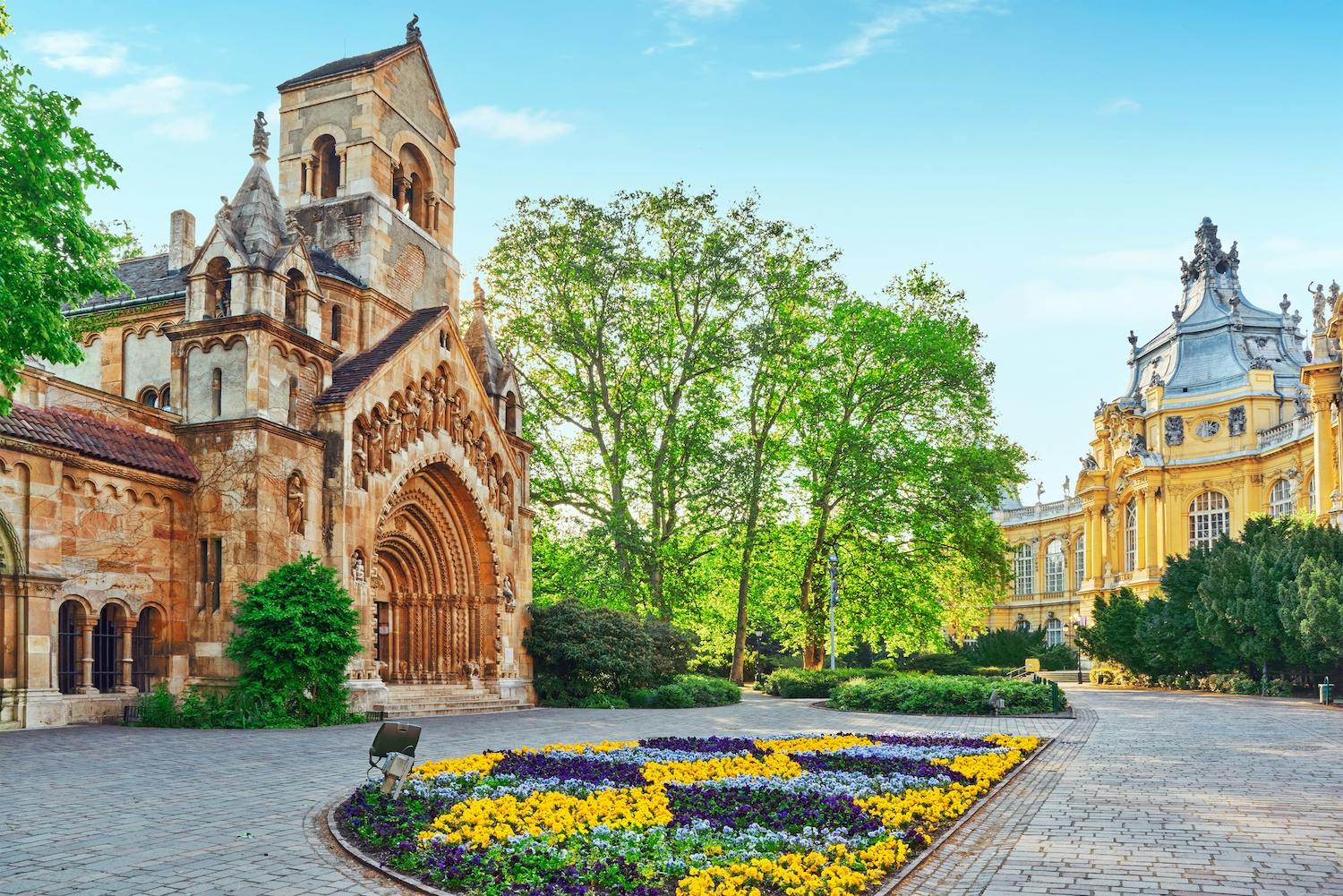 Budapest city park self-guided walking tour