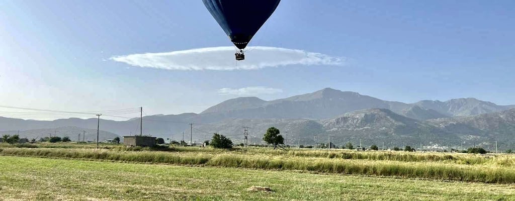 Voo de balão de ar quente sobre Lassithi Plateau com café da manhã