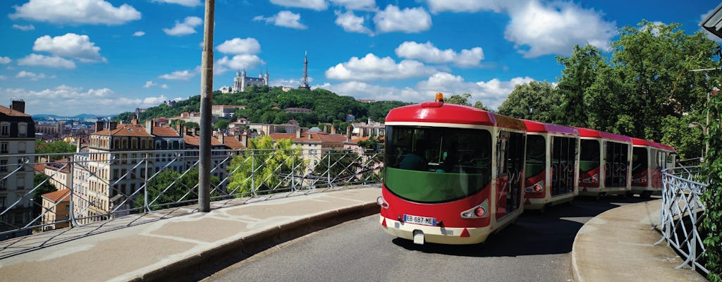Visite en tramway de la ville de Lyon et visite à pied autoguidée de la vieille ville