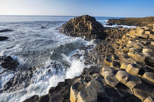 Tour pela Calçada dos Gigantes e pelo melhor da Irlanda do Norte com saída de Belfast