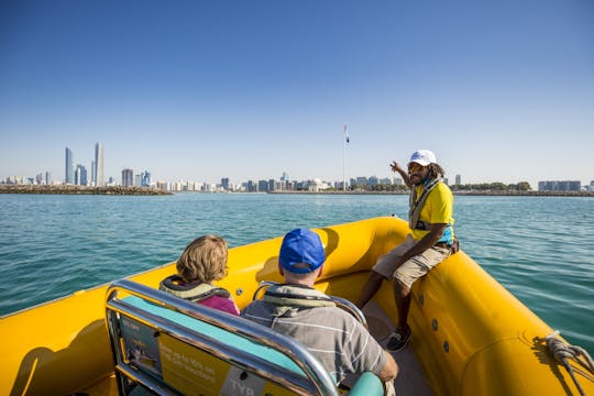 60-minutowa wycieczka łodzią Abu Dhabi po promenadzie Corniche, Emirates Palace i na wyspie Lulu
