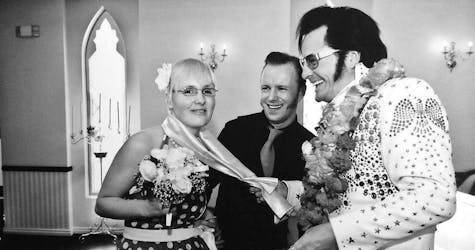 Las Vegas ‘Can’t Help Falling in Love’ Elvis wedding package