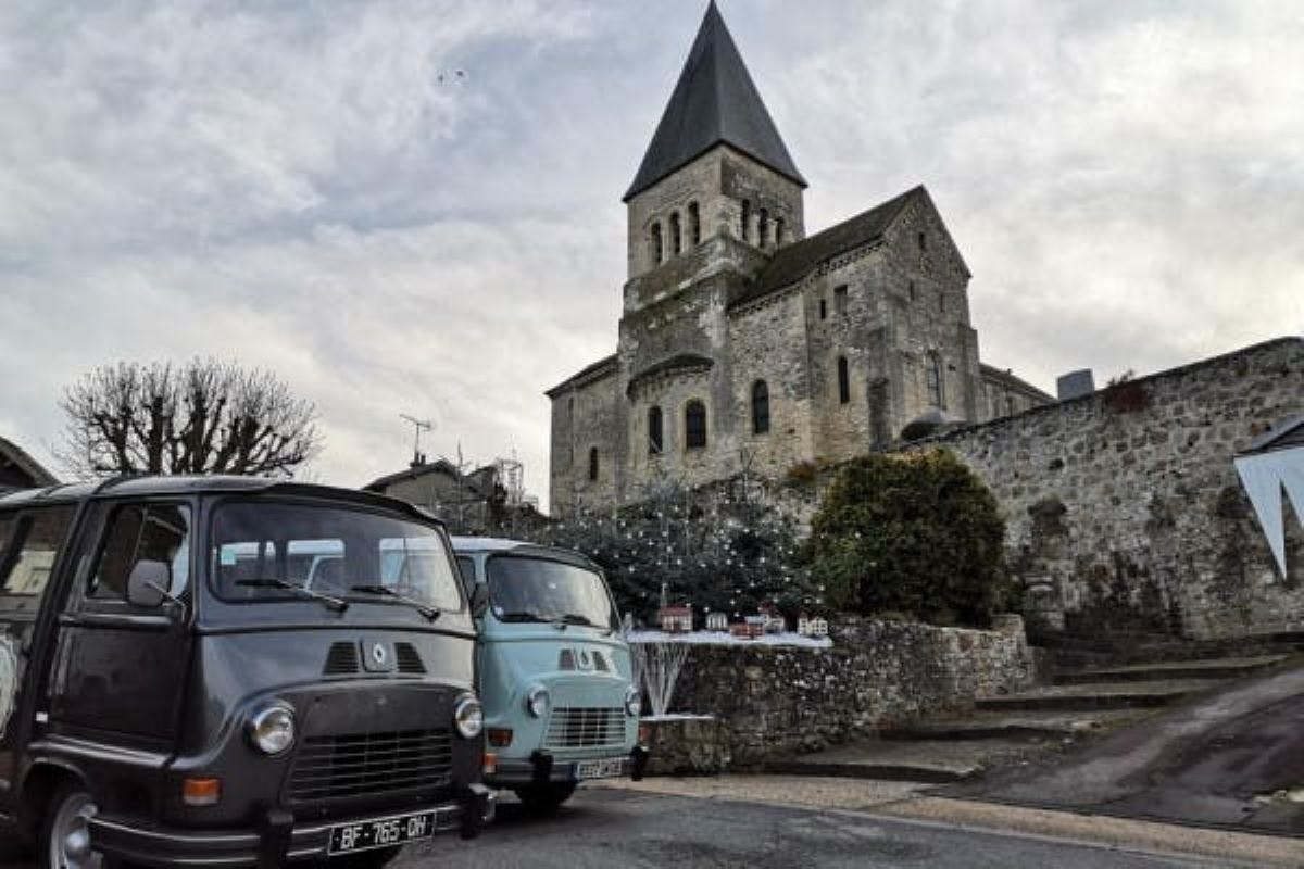 Viagem de meio dia de Reims ao coração de Champagne em van vintage