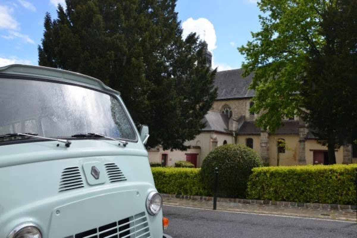 Privater Tagesausflug in die Champagne mit einem Oldtimer-Van von Epernay