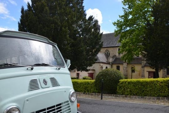 Excursion privée d'une journée en Champagne en camionnette rétro au départ d'Epernay