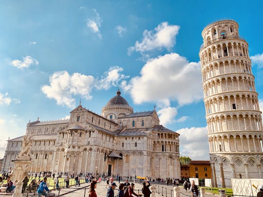 Cruisepassagiersvervoer van Livorno naar Pisa en Lucca