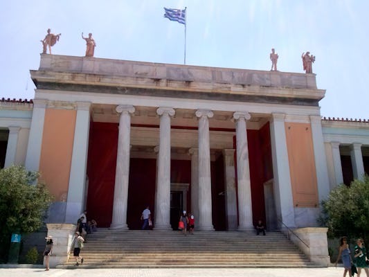 Entrada al Museo Arqueológico Nacional de Atenas