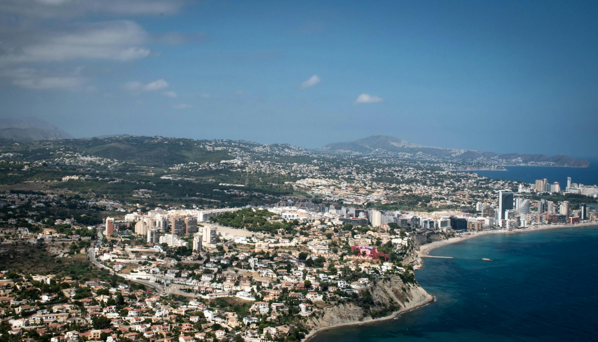 2-godzinna impreza katamaranem z DJ-em i powitalnym drinkiem z Calpe