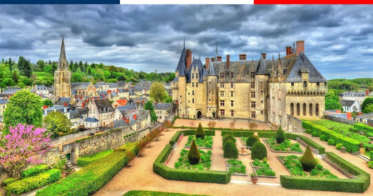 Guided Tours to the Loire Valley and Its Castles Guided Tours to the Loire Valley and Its Castles