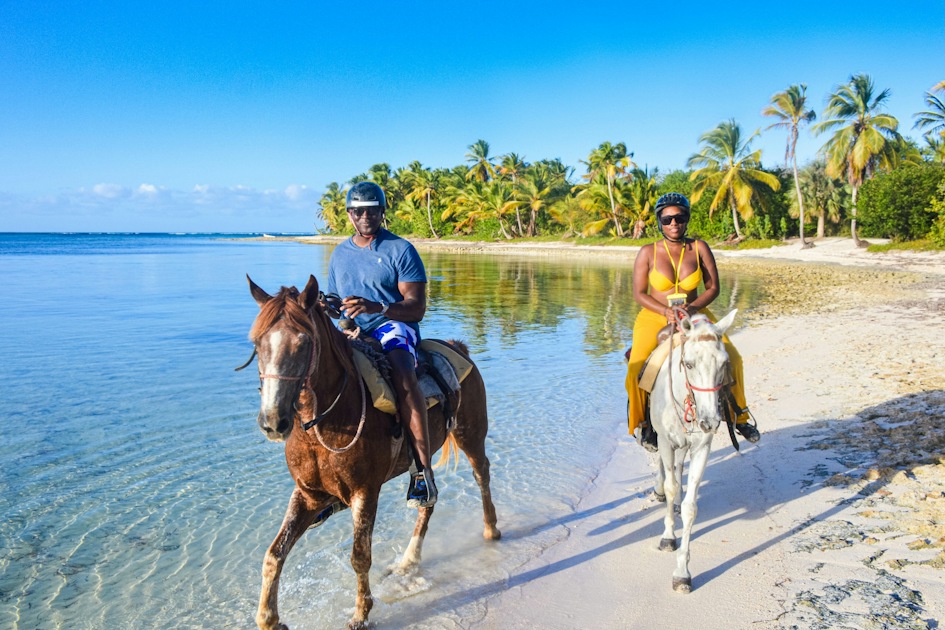 Pat Ranch & Beach Horse Riding Experience | musement
