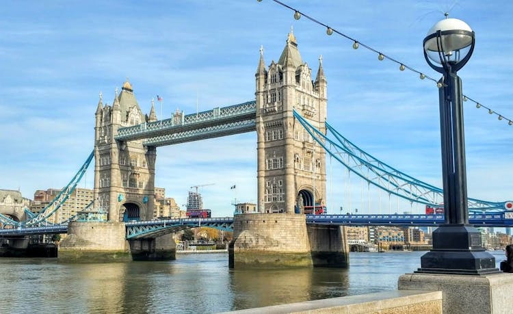 "Wonders of London Bridge", online exploration game