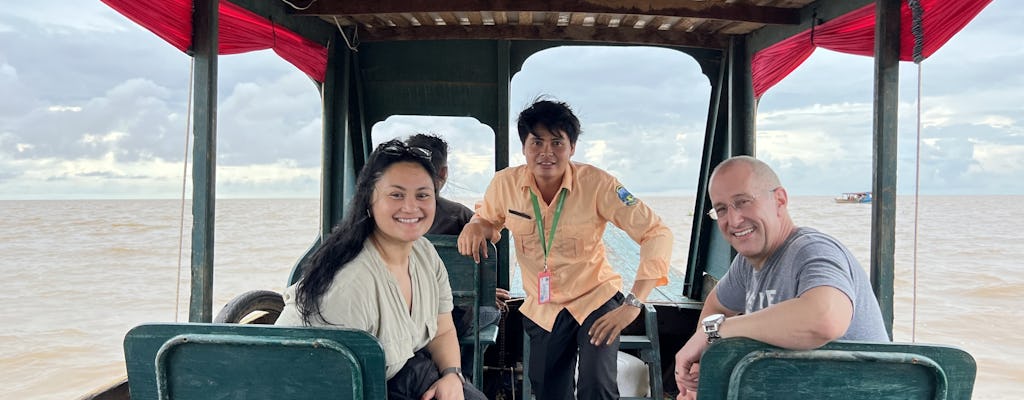 Doświadczenie łodzią po jeziorze Tonle Sap i nocny targ Siem Reap