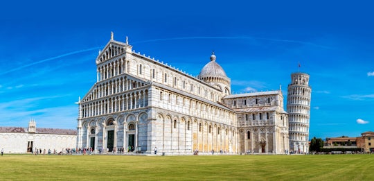 Pisa Leaning Tower & Cathedral skip-the-line tickets & guided tour