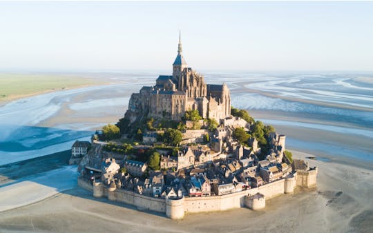 Highlights of Mont St. Michel exploration game and tour