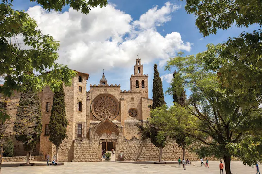 Visita a Monestir de Sant Cugat com audioguia