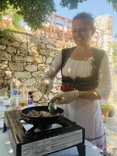 Cretan cooking class with lunch in Arolithos Village