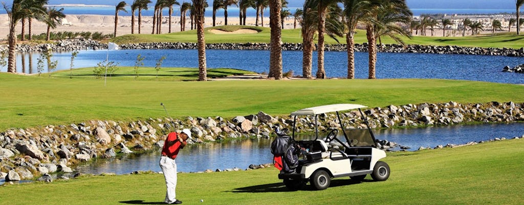 Gra w golfa w Madinat Makadi Golf Resort Hurghada (goście na miejscu)
