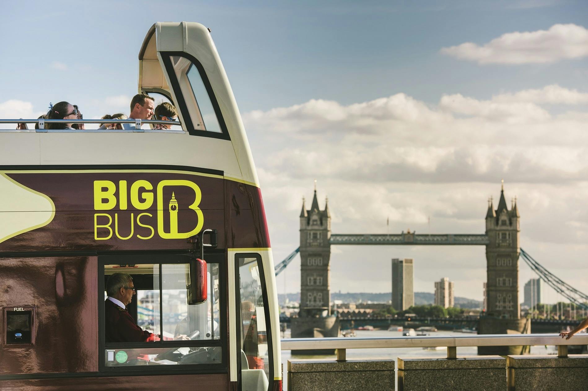 Tour nocturno panorámico en Big Bus por Londres