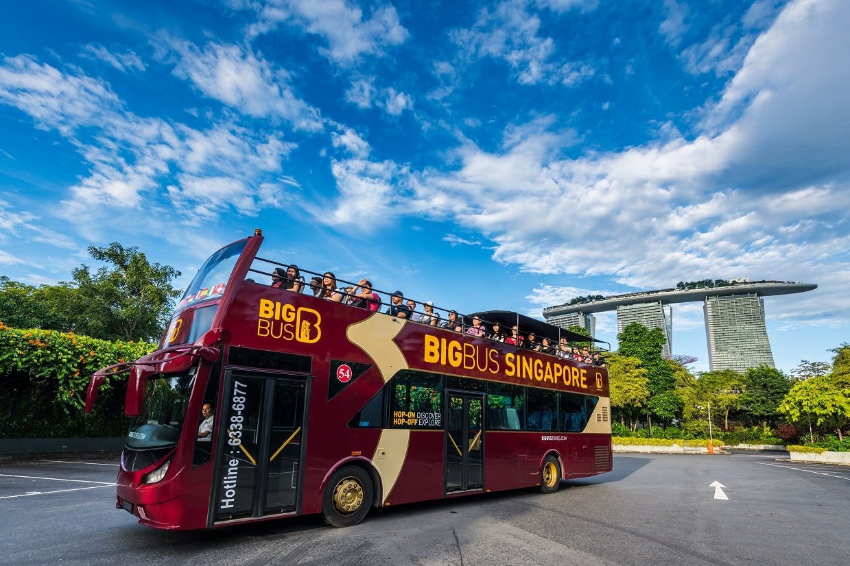 Panorama-Nachttour mit dem Big Bus durch Singapur