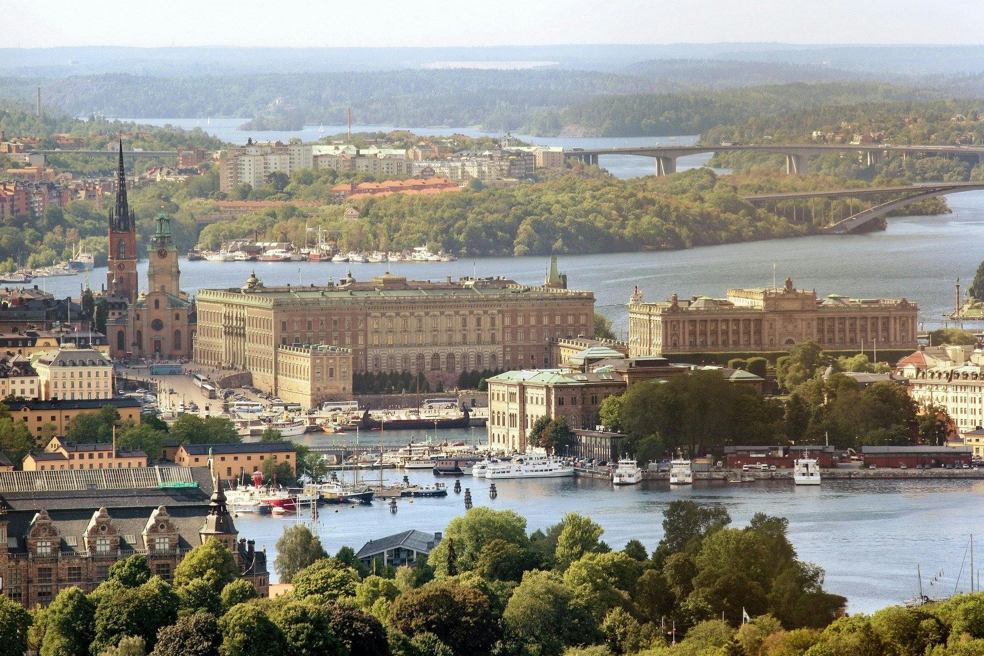 Experiência autoguiada de mistério de assassinato pelo Palácio Real de Estocolmo