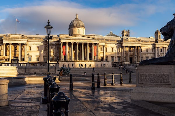 Experiência autoguiada de mistério de assassinato em Londres Trafalgar Square