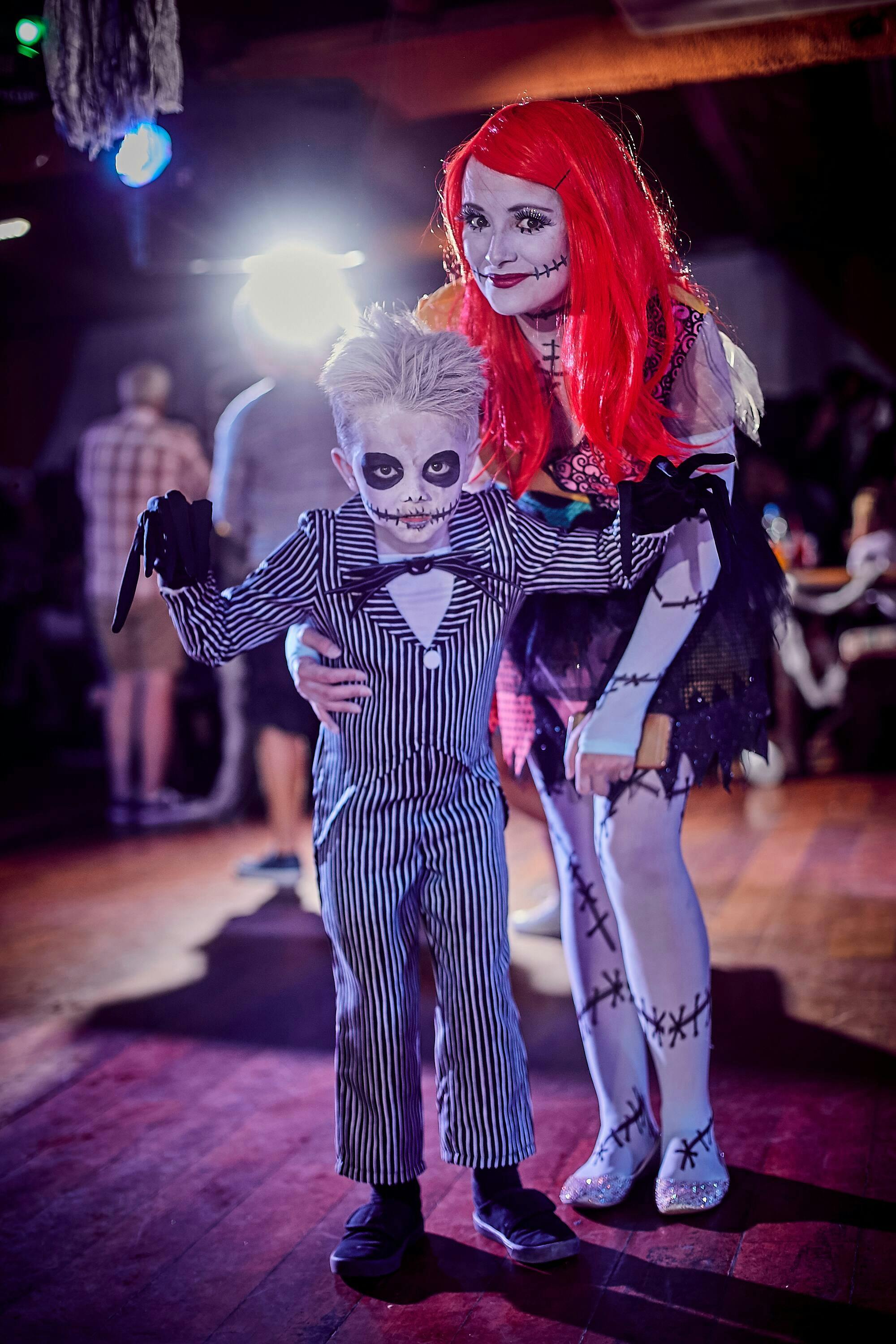Western-themed Halloween Night with Transport