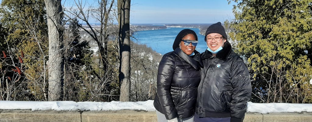 Hiking tour in Niagara with wine tasting and lunch