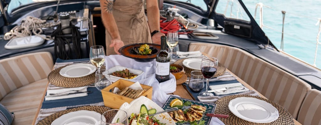 Daily culinary cruise to the heart of the Greek cuisine