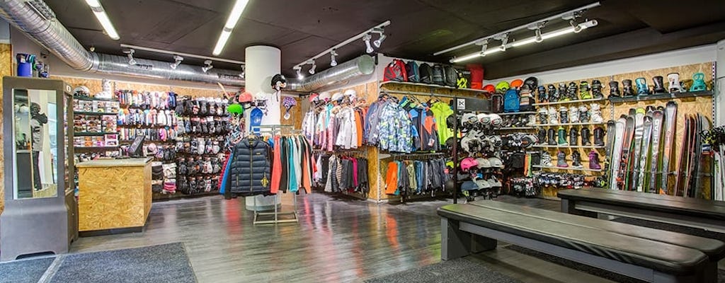 Esquís y botas intermedios