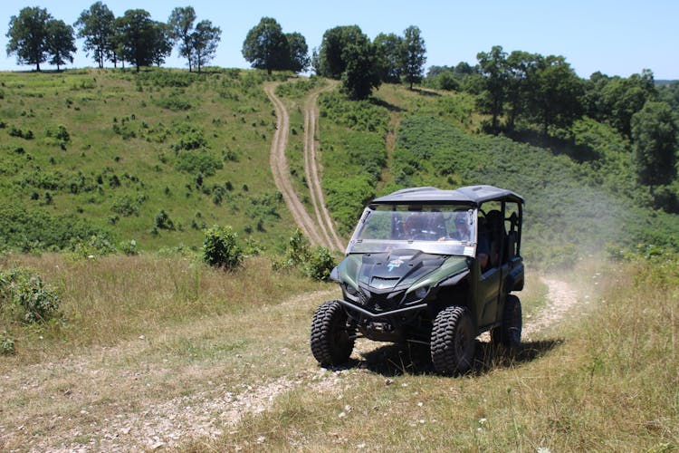 1.5 hour guided Ozarks off-road adventure tour