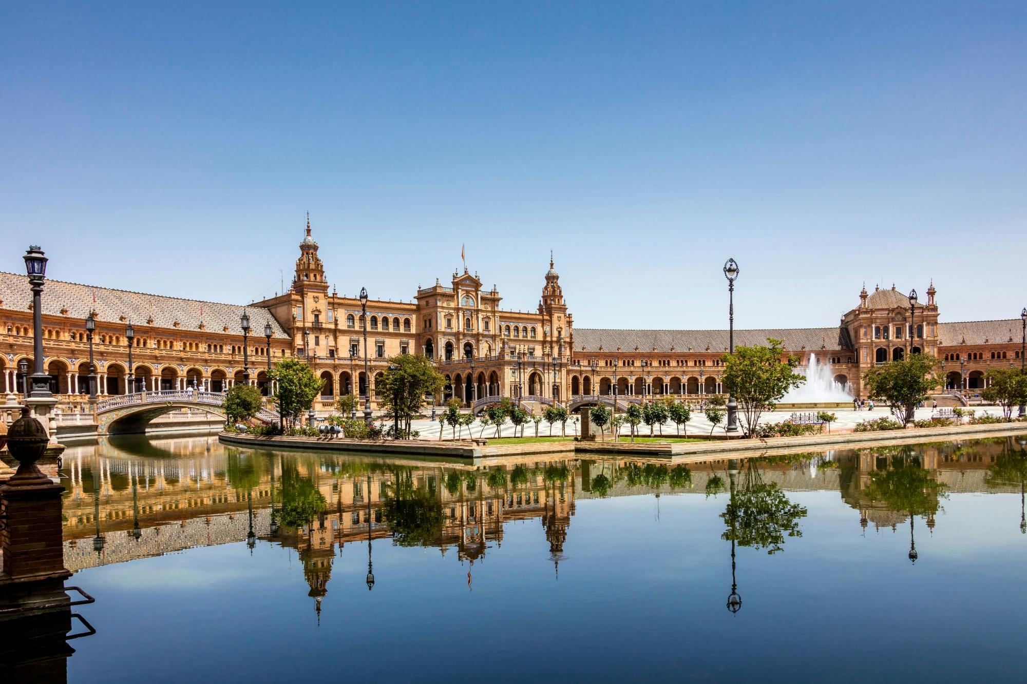 Tour of Seville with Panoramic Bus and Cathedral Visit