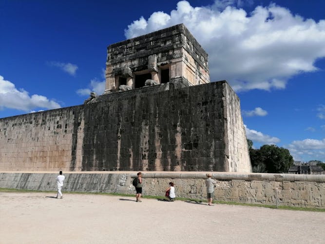 Chichen Itza and Valladolid full-day guided tour and buffet lunch