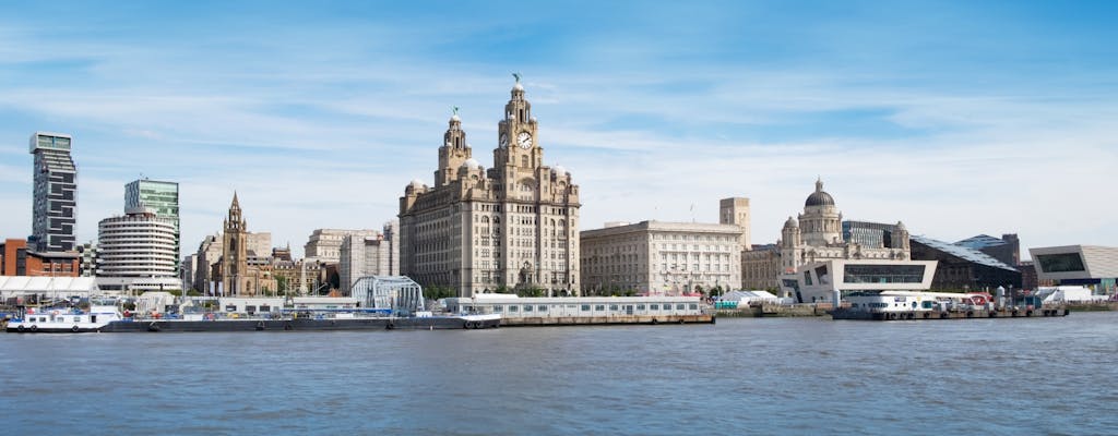 Liverpool crociera sul fiume