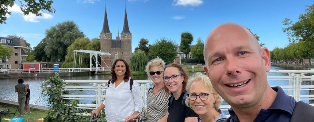 Small-group scooter tour in and around Delft