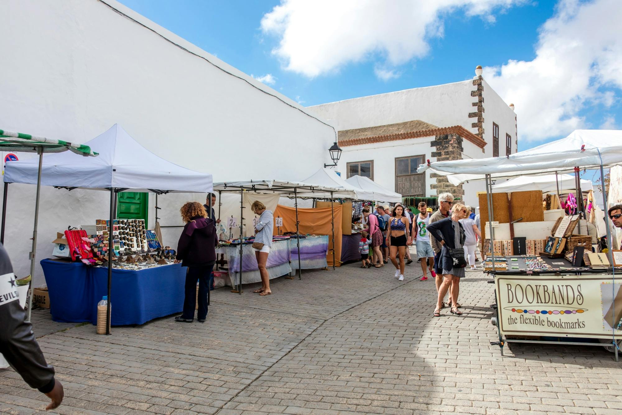 Teguise Sunday Market and LagOmar Visit