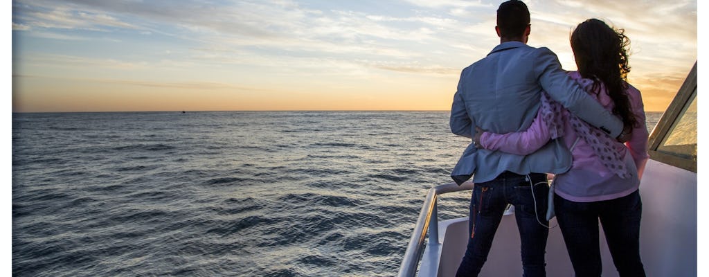 Expérience en bateau au champagne au coucher du soleil au Cap